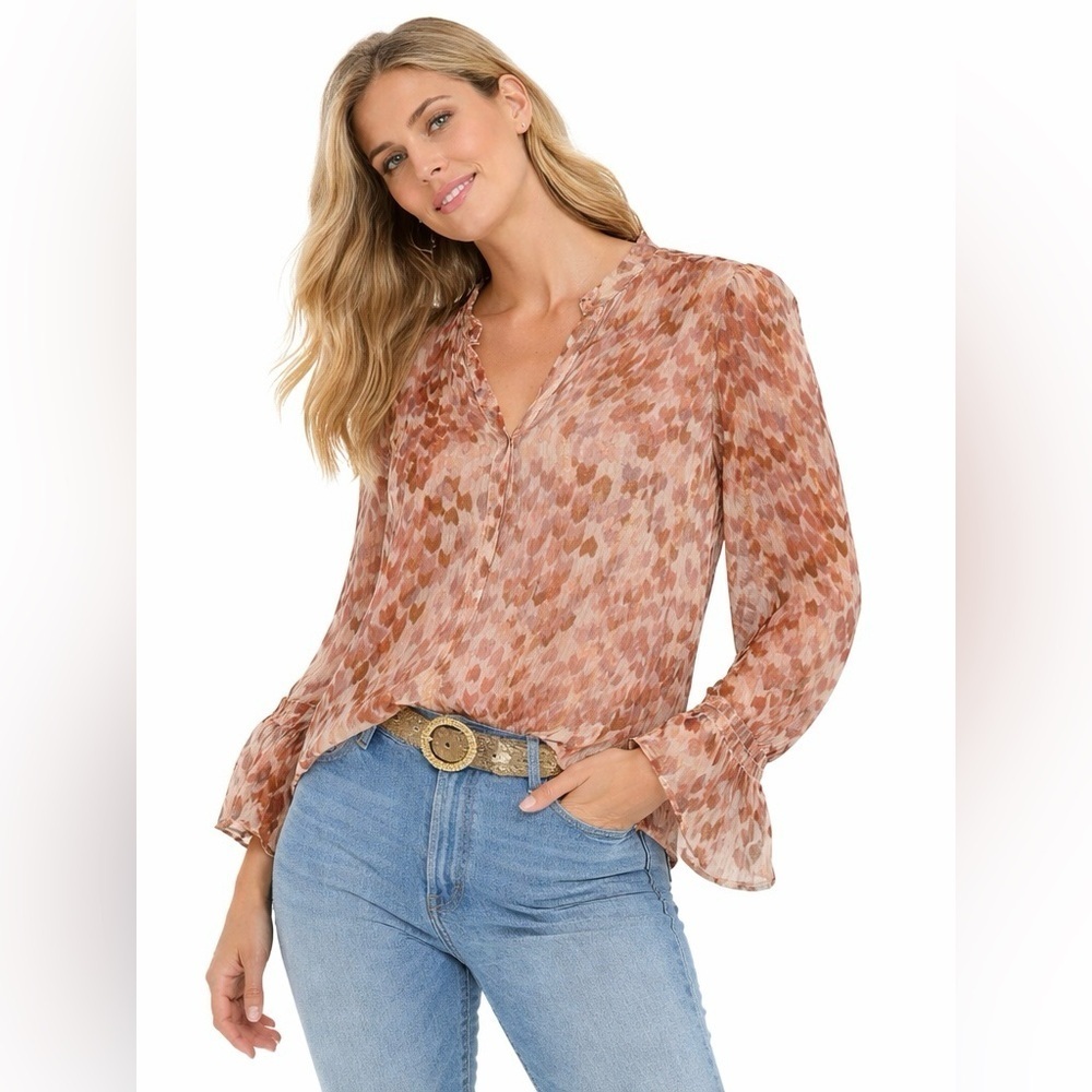 🤎 NWT! Aqua Metallic Semi Sheer Blouse